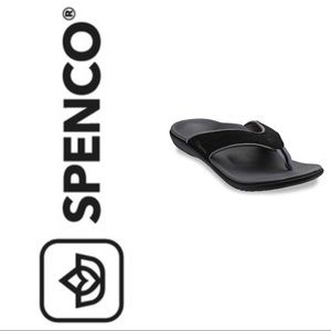 NWT Spenco Women’s Yumi Sandal size 8W